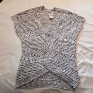 Abercrombie girls size 10 or small knit sleeveless sweater gray shades